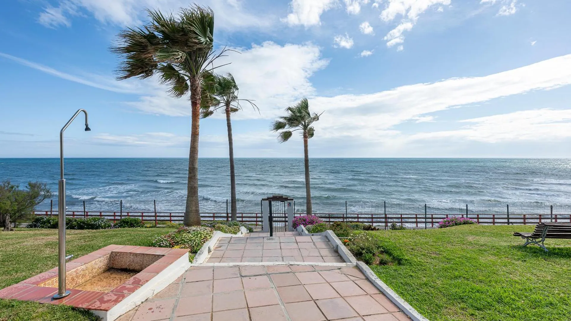 Fancy Studio Direct Access To Sea✺Parking✺Pool Mijas Spain