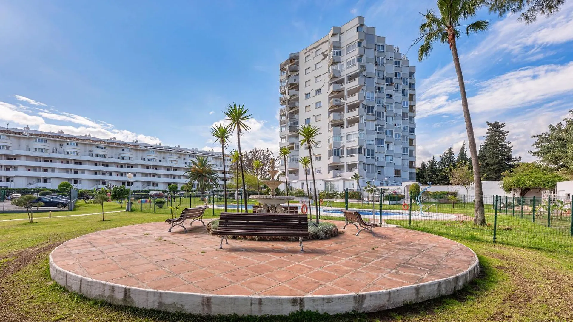 Fancy Studio Direct Access To Sea✺Parking✺Pool Mijas Apartment