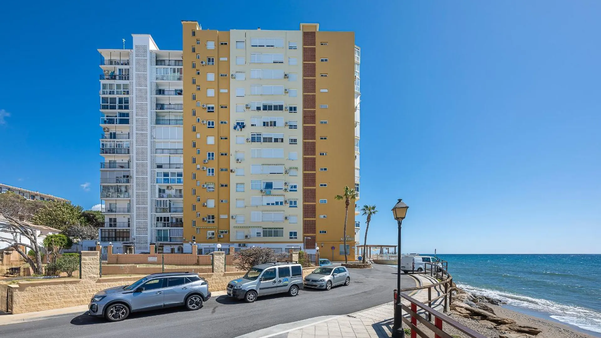 Fancy Studio Direct Access To Sea✺Parking✺Pool Mijas Apartment
