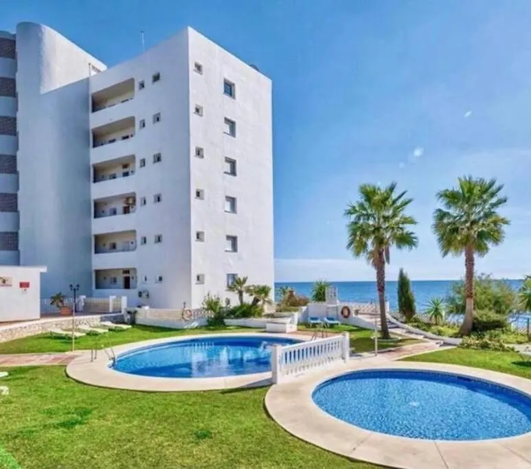 Fancy Studio Direct Access To Sea✺Parking✺Pool Mijas Spain